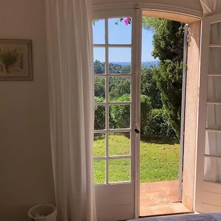 Holiday home Tres Belle Vue - Piscine A Debordement *