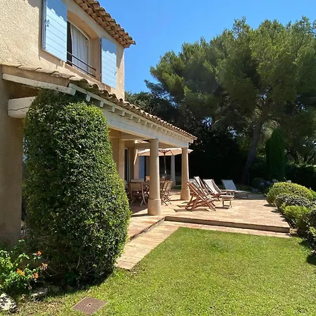 Tres Belle Vue - Piscine A Debordement Hébergement de vacances *